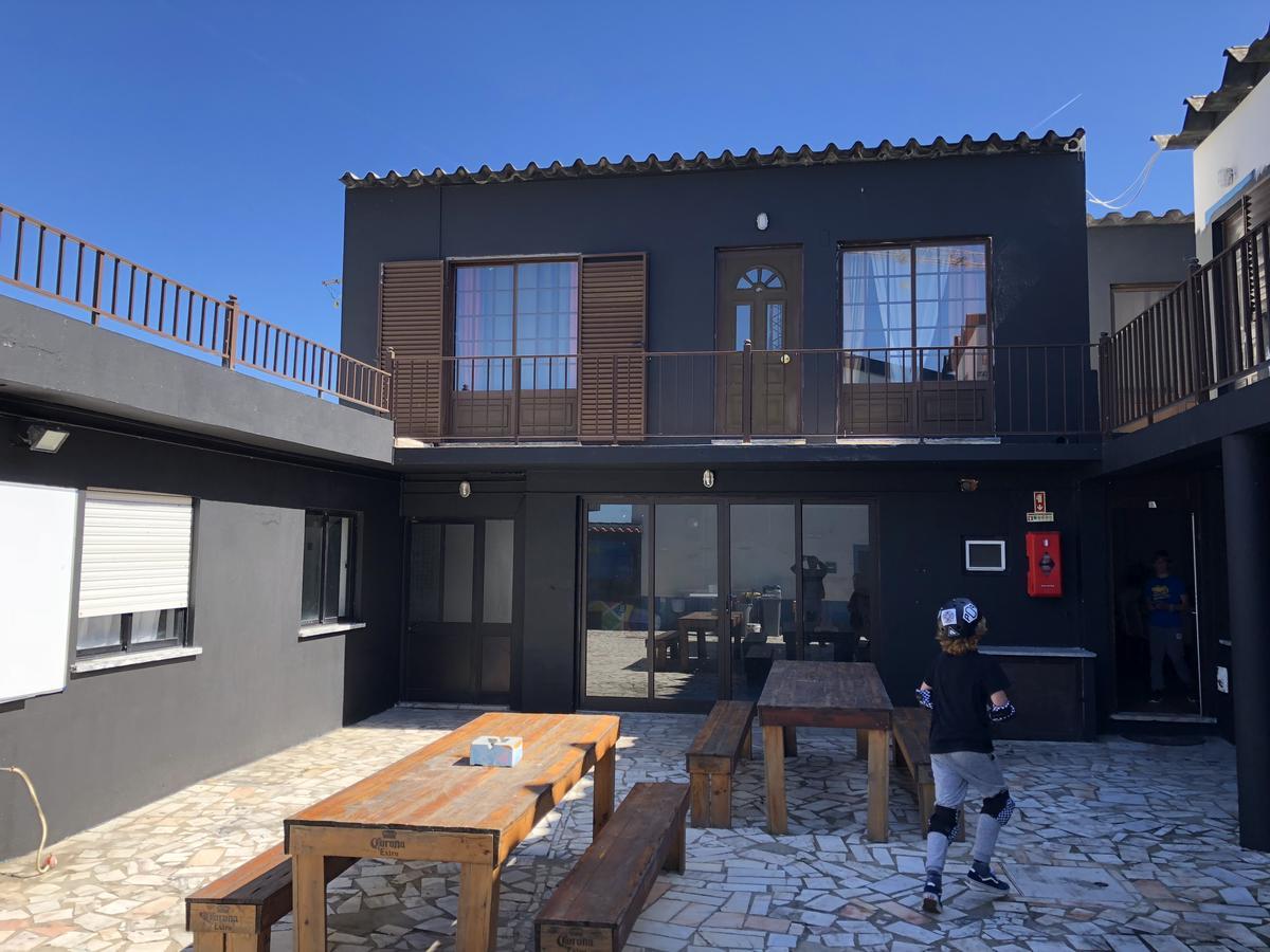 Another Surf Camp Đảo Baleal Ngoại thất bức ảnh