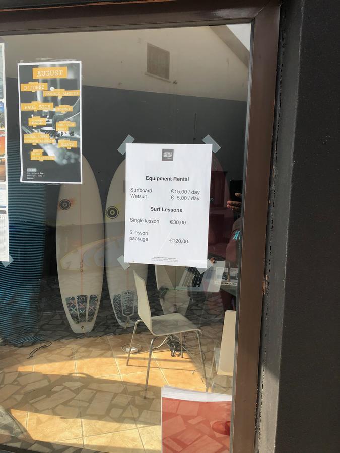 Another Surf Camp Đảo Baleal Ngoại thất bức ảnh
