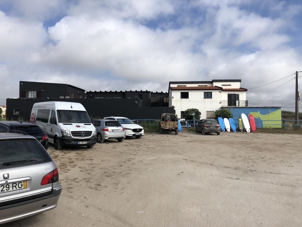 Another Surf Camp Đảo Baleal Ngoại thất bức ảnh